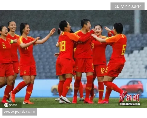 当今女足球星的崛起与挑战:她们如何塑造世界足坛的未来 当今女足球星的崛起与挑战:她们如何塑造世界足坛的未来