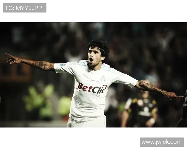 未纹身的足球巨星们展现独特魅力与个性无关的体育精神