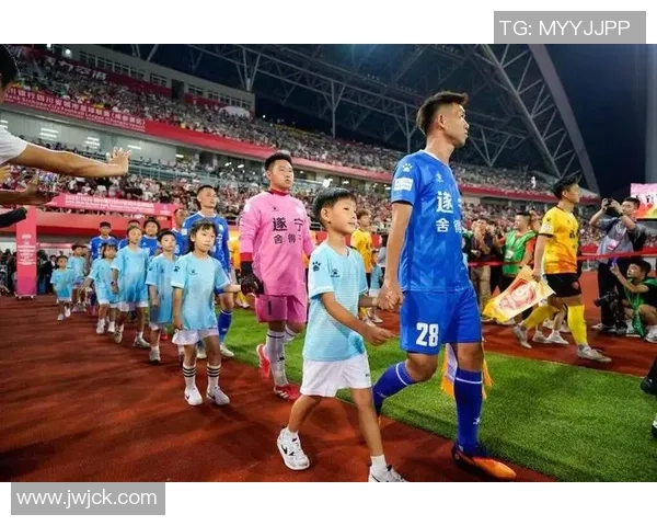 盘点那些让球迷津津乐道的足球球星cp甜蜜故事