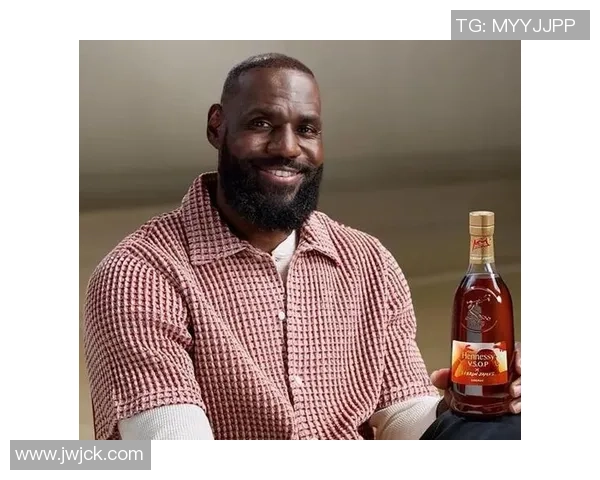 詹姆斯心中最喜爱的足球巨星盘点与他对足球的独特情感分析